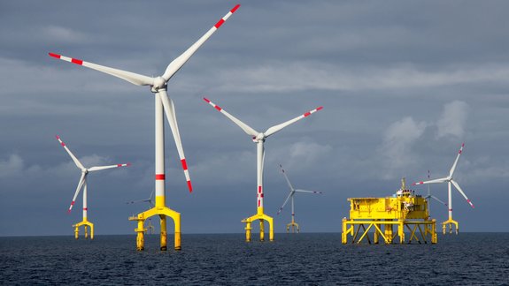 Offshore wind turbines equipped with plain bearings coated using Laserline diode lasers