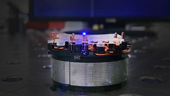 Welding of a small auxiliary motor with blue diode laser by Laserline diode lasers